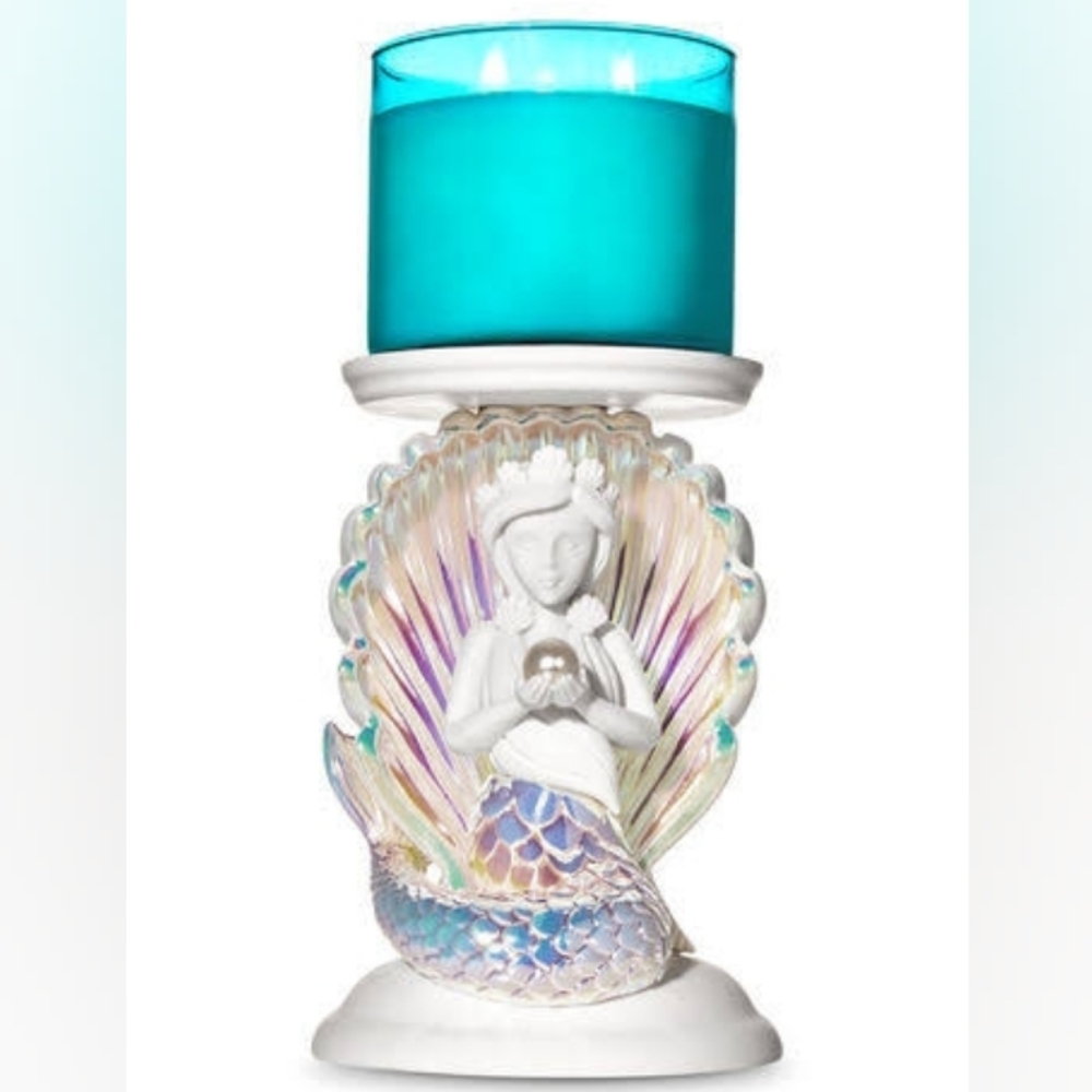 Bath & Body Works Shell Pearl Iridescent Mermaid Pedestal 3 Wick Candle Holder